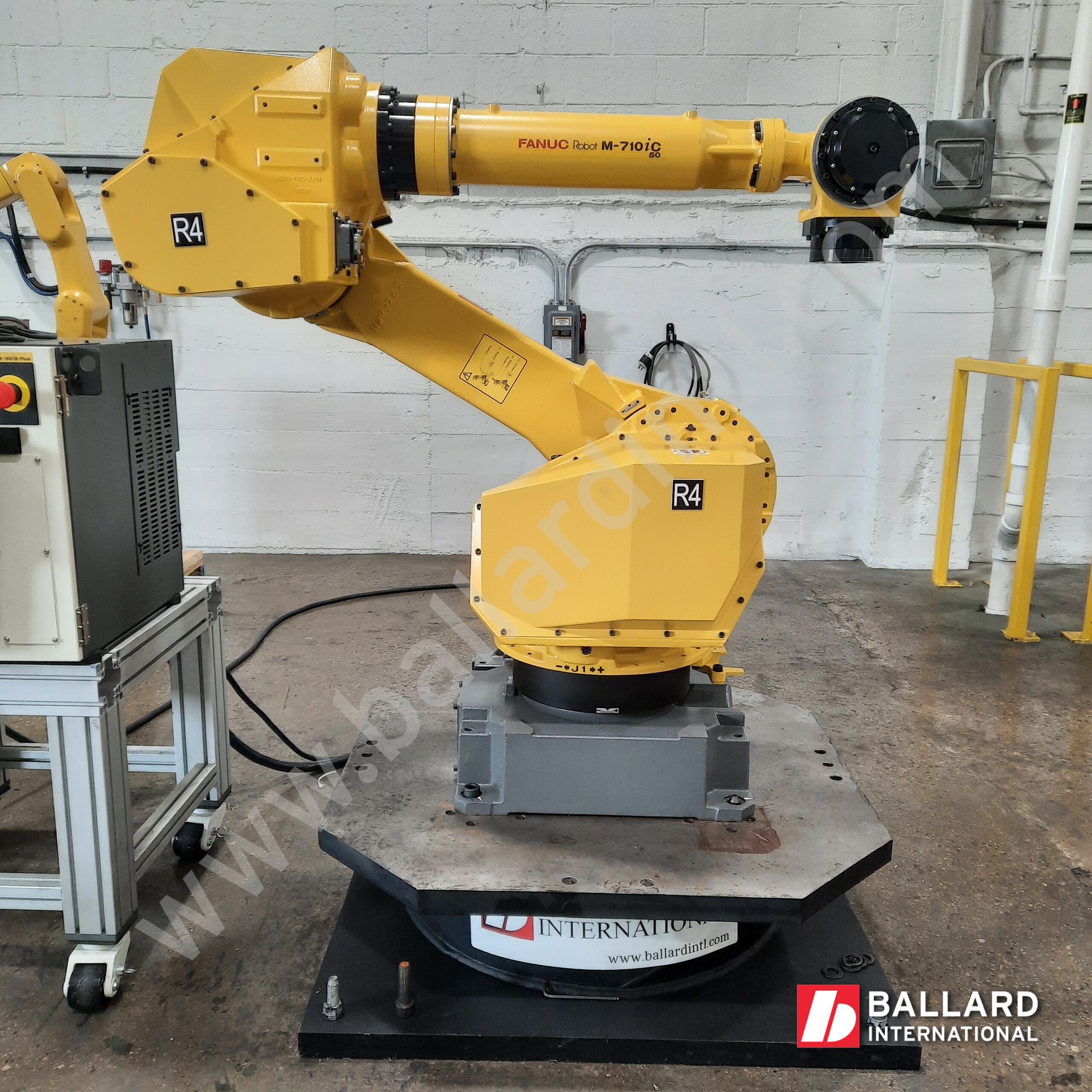 FANUC M-710iC/50 complete system with R30iB Plus Controller used industrial robot great condition low hours F248797
